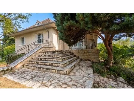 cahors 46000  maison 5 pièces  sur sous-sol  au calme