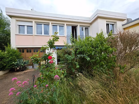 chenôve - maison 4 chambres avec garage et vue dégagée