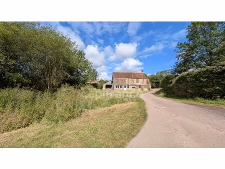 maison en pierre à rénover avec fort potentiel – terrain de 1 380 m² - francheville - orne