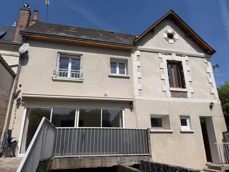 chançay - ensemble immobilier rare : deux maisons + dépendance + terrain