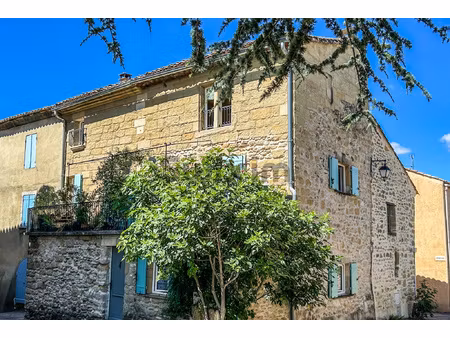 charmante maison de village avec grand balcon