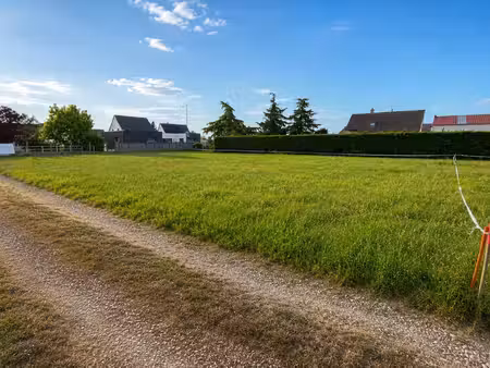 terrain constructible 905 m² libre constructeur
