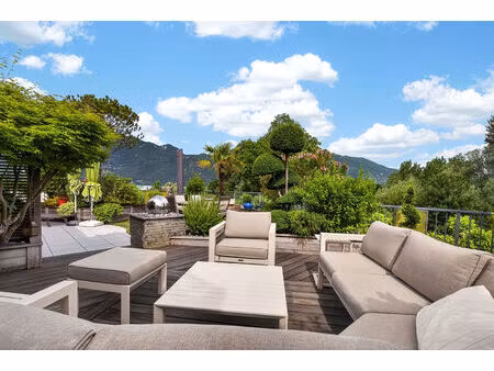 aix les bains  au bord du lac  t4 de 118 m² avec grande terrasse et garage double