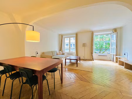 paris 10e - appartement 4/5 pieces - 93 m²