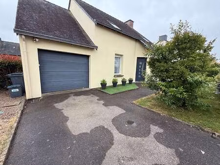vente maison à saint-méen-le-grand (35290) : à vendre / 107m² saint-méen-le-grand