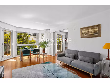 **prox rue st. dominique lumineux 2 pièces meublé **balcons sur jardins** parking**