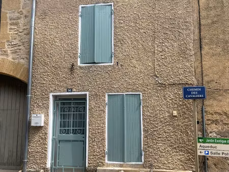 à louer charmante maison de ville sur 3 niveaux
