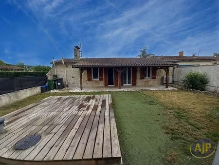 maison t3 de plain-pied de 57m² à st germain d'esteuil