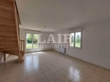 location appartement 3 pièces à saint-calais-du-désert (53140) : à louer 3 pièces / 82m² s