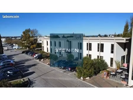 bureaux 150 m²