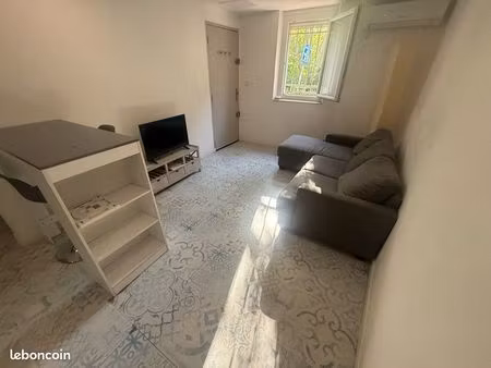 part. loue appt t2 40 m2 meublé