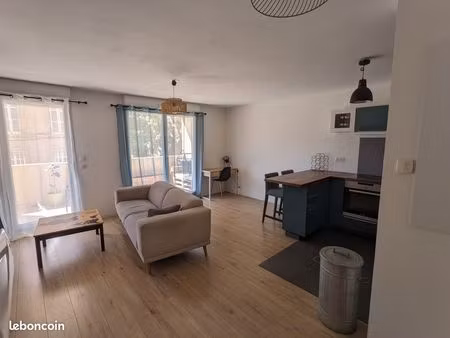 a louer - appartement t2 meublé avec terrasse