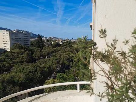 très beau t3 2 ème prado
