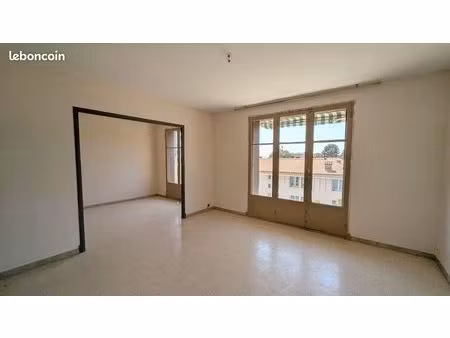 appartement 3 pièces 64 m²