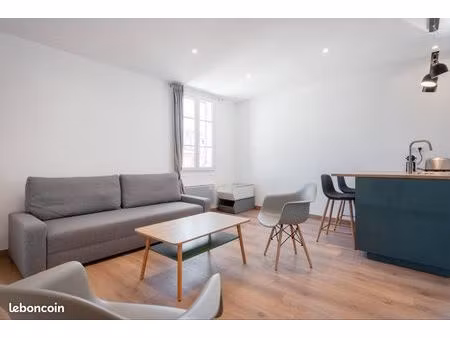 loue t2 meublé et équipé en plein coeur d'aix-en-provence quartier mazarin