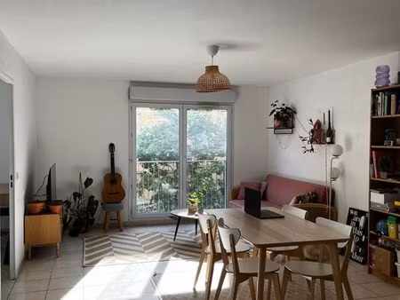 appartement meublé 42m² + parking – marseille joliette | dispo juillet 2026