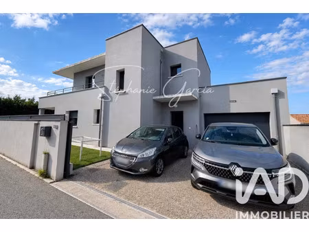 maison à bourg-lès-valence (26500)