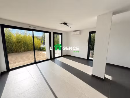appartement 53 m² avec terrasse  jardin et deux parkings et 110