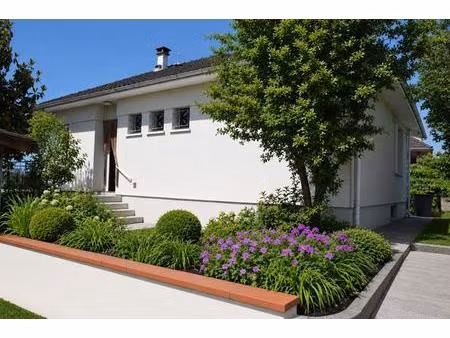 lafrançaise  82130   tarn et garonne. maison plain-pied 82 m²  5 pièces   3 chambres avec 
