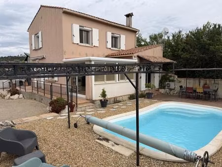saint-privat-des-vieux villa t5 avec piscine