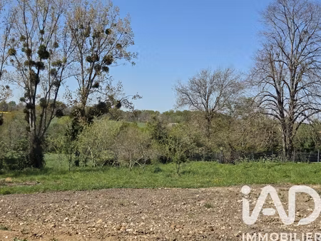 vente terrain à bâtir 701 m²