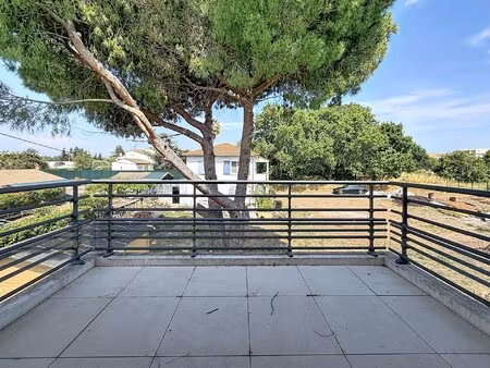 antibes  beau 2 pièces avec terrasse et garage