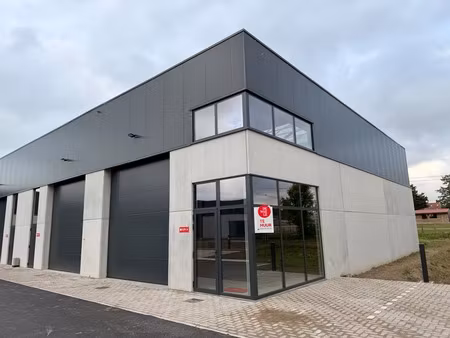commercieel te huur in zwevezele