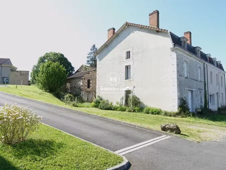 maison en pierre 163 m2 avec dépendances et jardin.