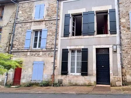 vente maison 3 pièces 81 m² à nontron (24300)  112 500 €