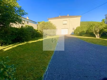 charmante maison de 99 m² avec jardin au teil
