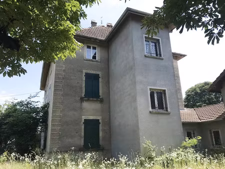 vente maison 7 pièces 145 m² à bouvesse-quirieu (38390)  145 000 €