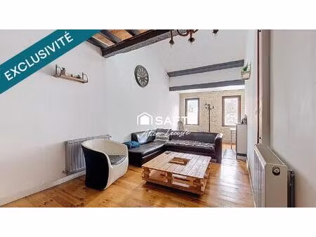 maison atypique au cœur du village
