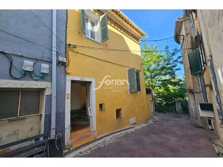 a vendre maison de village avec terrasse et cave au coeur des a