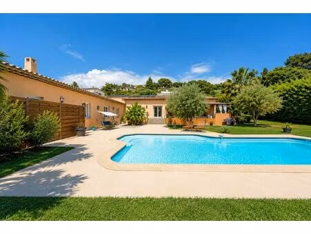 propriete de plain pied a l'esprit vacances sur la cote d'azur