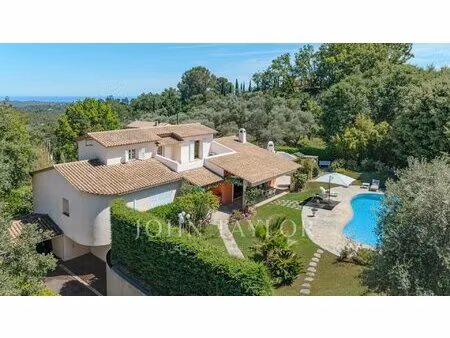 belle villa provencale dans un domaine fermé