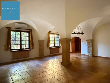 nouveaute en exclusivite a rognac - maison t5 de 131 m² à fort potentiel - 398 000€ fai