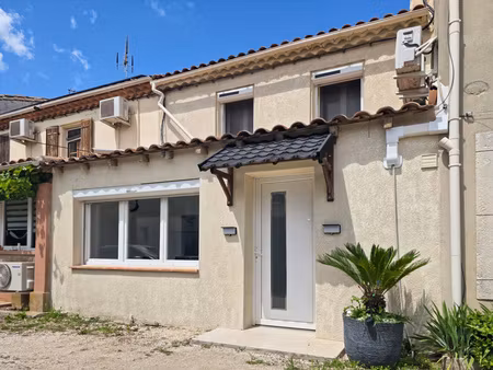 maison avec jardin et hangard