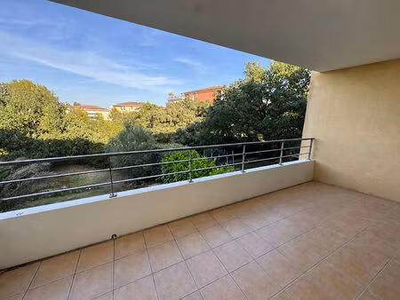 aix la duranne - appartement 3 pièces70 m²