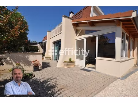 maison 5 pièces - 106 m²