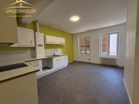 location appartement 2 pièces 60m² charlieu 42190