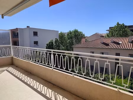 location appartement 3 pièces 76 m² à sanary-sur-mer (83110)