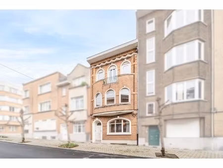 investeringseigendom met 3 appartementen en tuin