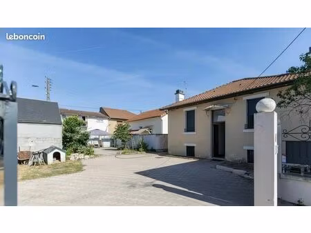 maison 5 pièces 129 m²