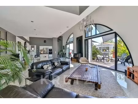 maison de luxe à vendre à port-des-barques : 795 000 € | 300m²