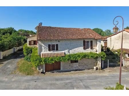 belle maison en pierre entre ribérac et aubeterre-sur-dronne