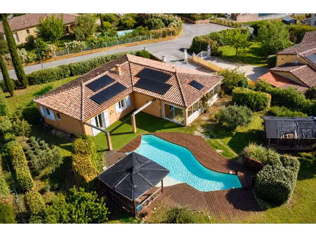 vente maison 5 pièces 127 m² saint-denis (30500)