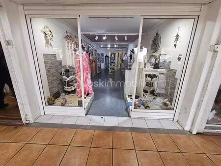local commercial de 59 91 m² à saint-francois