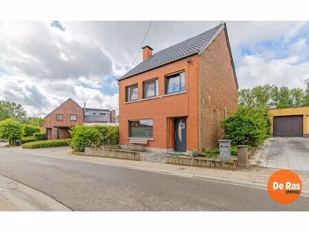 denderhoutem - op te frissen woning op uitstekende locatie
