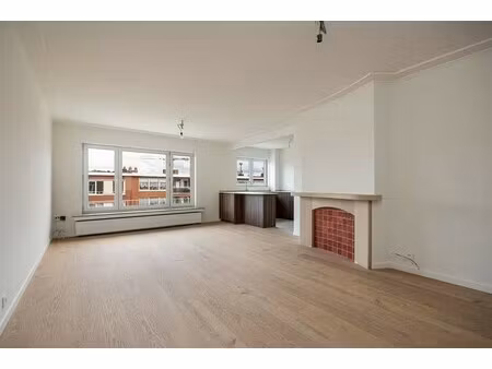 hoogwaardig gerenoveerd appartement