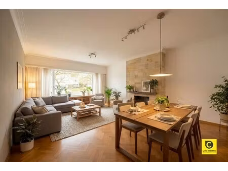 charmant gelijkvloers appartement met tuin!